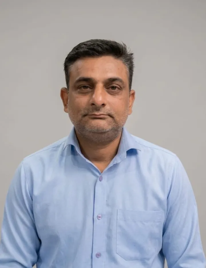 Deepak, Commerce at Oriental Academy