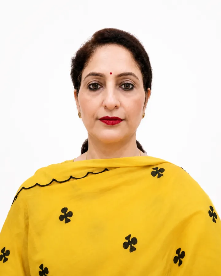 Jyoti Mahajan, English at Oriental Academy