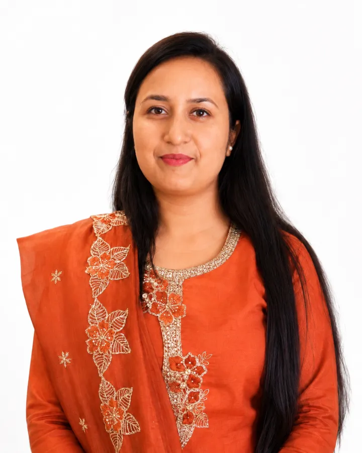 Shivani Badyal, Biology at Oriental Academy